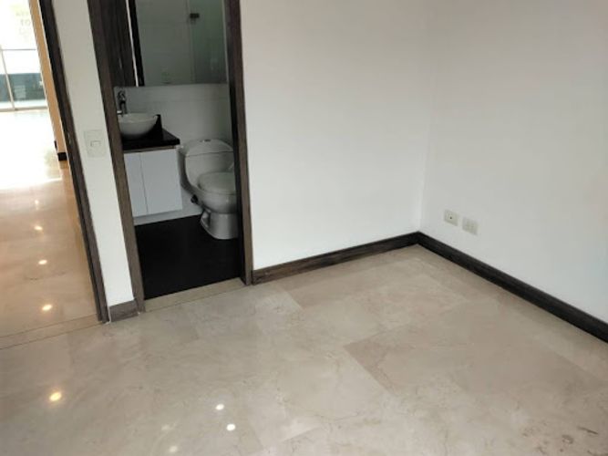 Apartamento de 3 alcobas en arriendo en Vía Las Palmas, Medellín, 125 m² · foto 10 de 24