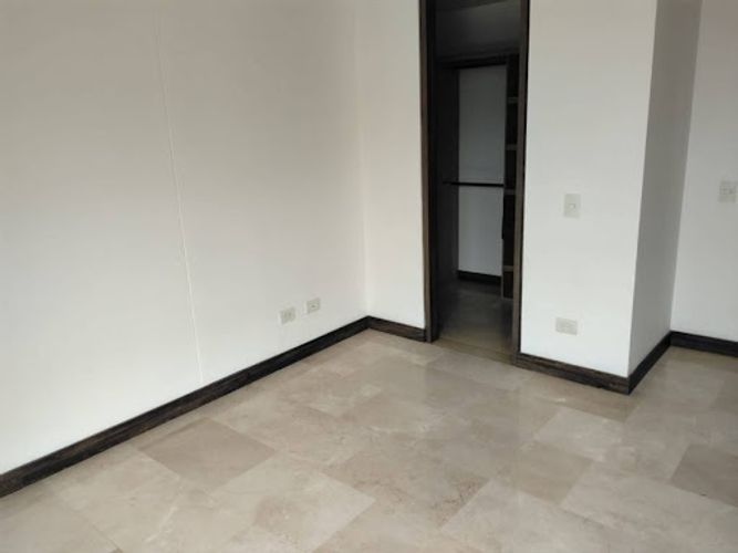Apartamento de 3 alcobas en arriendo en Vía Las Palmas, Medellín, 125 m² · foto 14 de 24