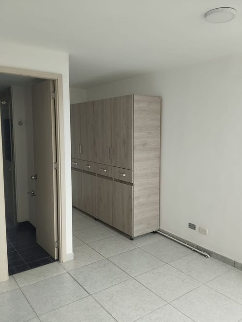 Apartamento de 3 alcobas en venta en Zona Industrial, Yumbo, 75 m² · foto 11 de 18