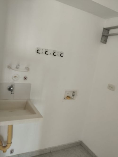 Apartamento de 3 alcobas en venta en Zona Industrial, Yumbo, 75 m² · foto 18 de 18