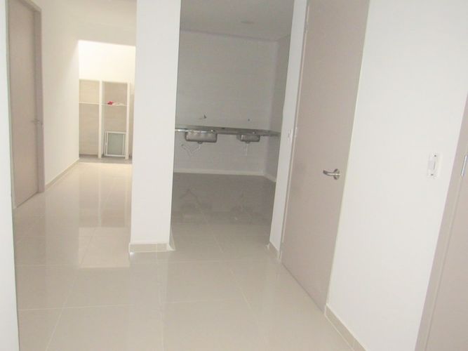 Local en arriendo en El Poblado, Girón, 125 m² · foto 3 de 10