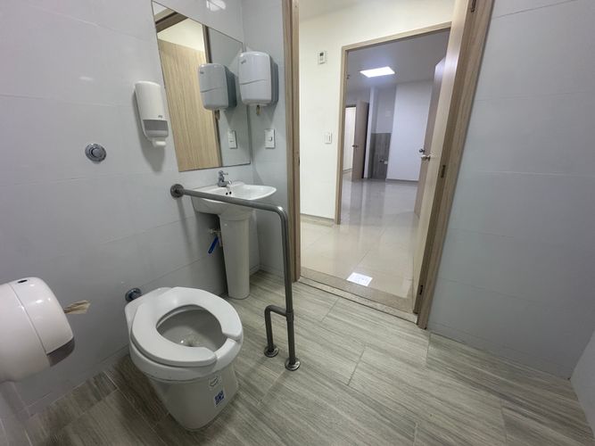 Local en venta en Fundadores, Armenia, 124 m² · foto 5 de 24