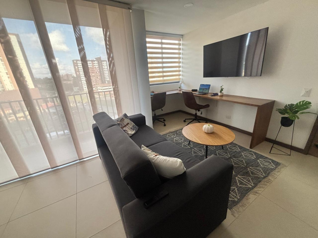 Apartamento en arriendo en Rionegro · foto 2 de 10