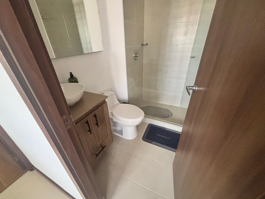 Apartamento en arriendo en Rionegro · foto 3 de 10