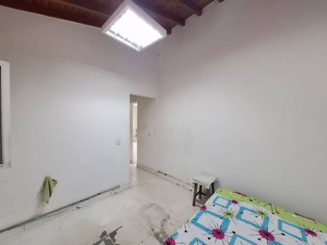 Casa de 6 alcobas en arriendo en Loma Del Campestre, Medellín, 300 m² · foto 3 de 24