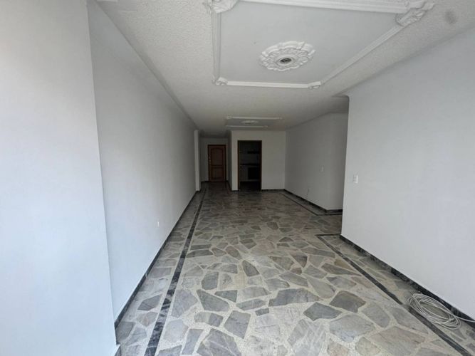 Apartamento de 4 alcobas en venta en El Prado, Bucaramanga, 98 m² · foto 2 de 24