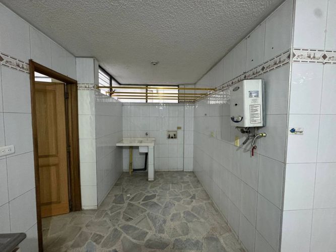 Apartamento de 4 alcobas en venta en El Prado, Bucaramanga, 98 m² · foto 7 de 24