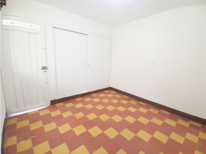 Casa de 6 alcobas en arriendo en Gerona, Medellín, 156 m² · foto 14 de 24