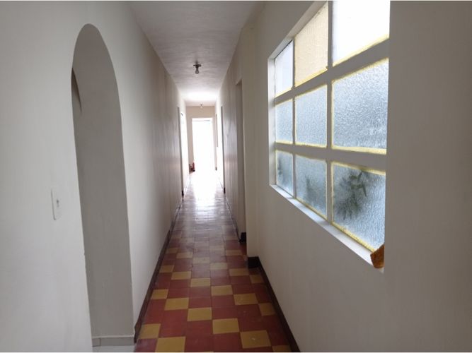 Casa de 6 alcobas en arriendo en Gerona, Medellín, 156 m² · foto 20 de 24