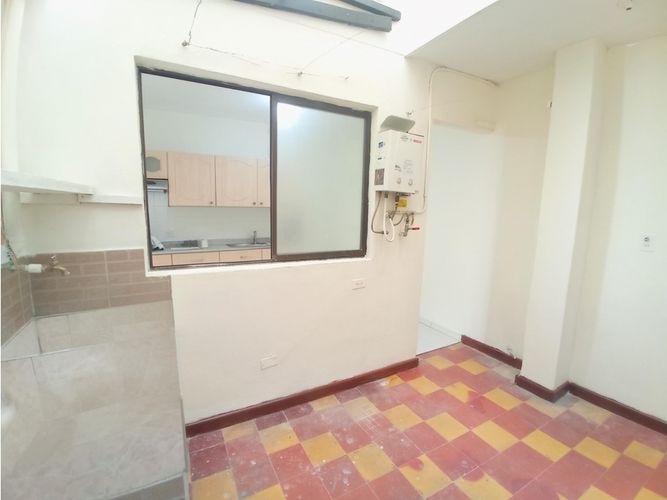 Casa de 6 alcobas en arriendo en Gerona, Medellín, 156 m² · foto 22 de 24