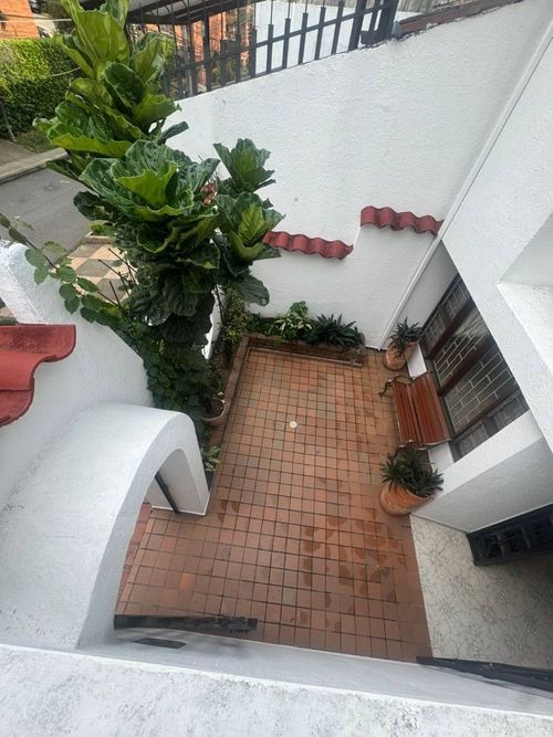 Casa de 4 alcobas en venta en El Prado, Bucaramanga, 325 m² · foto 2 de 24