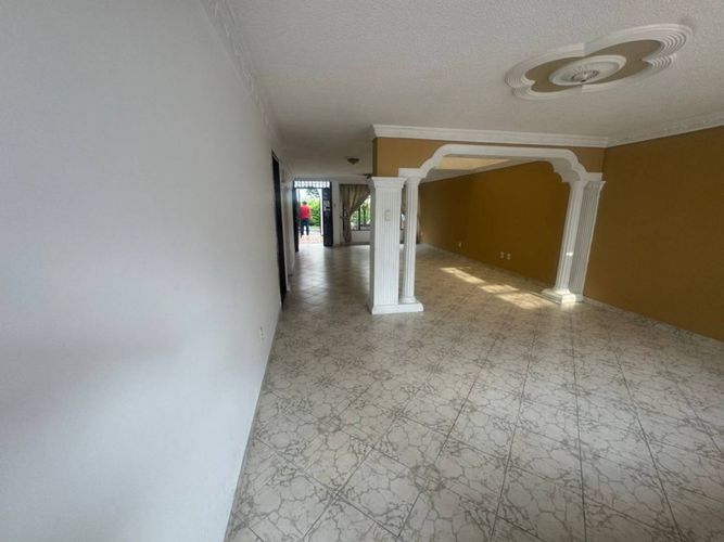 Casa de 4 alcobas en venta en El Prado, Bucaramanga, 325 m² · foto 6 de 24