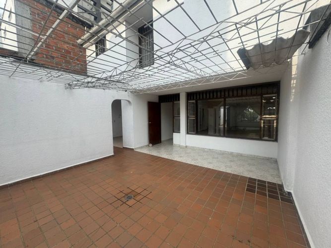Casa de 4 alcobas en venta en El Prado, Bucaramanga, 325 m² · foto 9 de 24