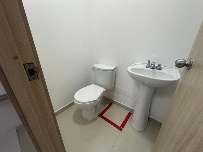 Local en venta en Fundadores, Armenia, 117 m² · foto 8 de 24