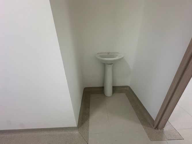 Local en venta en Fundadores, Armenia, 117 m² · foto 13 de 24