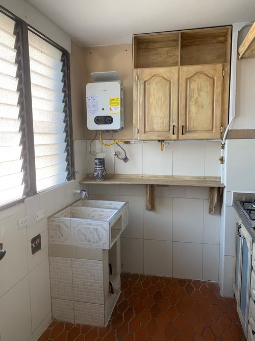 Apartaestudio en venta en La Candelaria, Medellín, 55 m² · foto 7 de 7