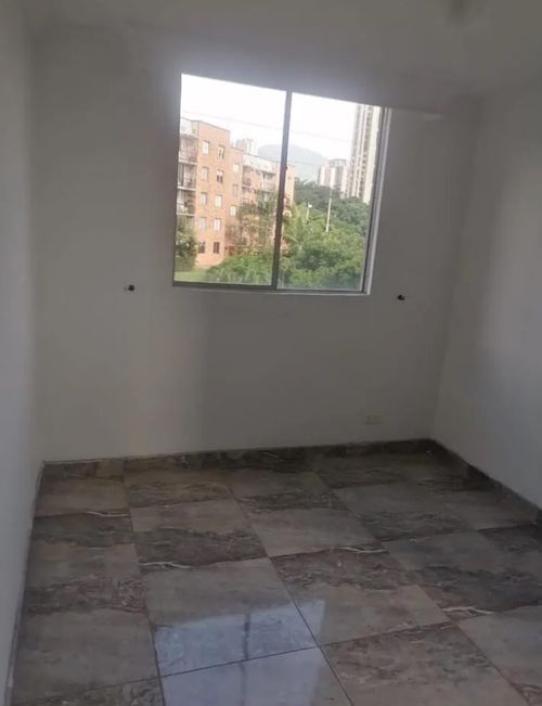 Apartamento de 3 alcobas en venta en Ditaires, Itagüí, 66 m² · foto 10 de 24