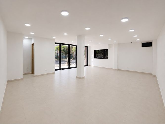 Local en arriendo en El Dorado, Envigado, 85 m² · foto 2 de 4