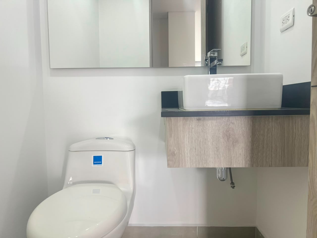 Apartamento en arriendo en Loma Benedictinos, Envigado · foto 6 de 19