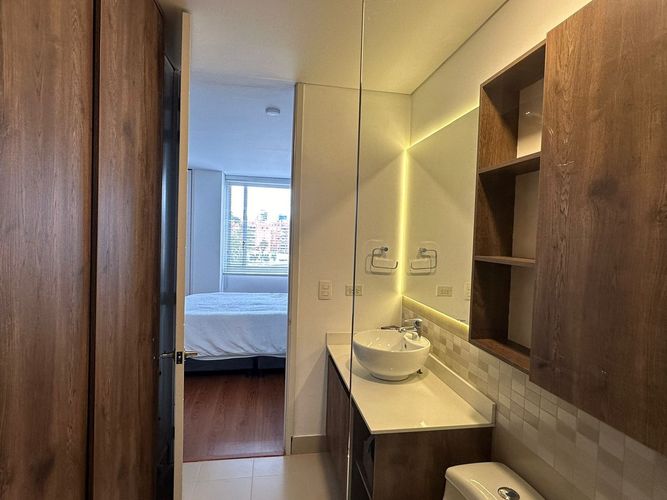 Apartamento de 1 alcoba en arriendo en Chico Norte, Bogotá, 56 m² · foto 10 de 13
