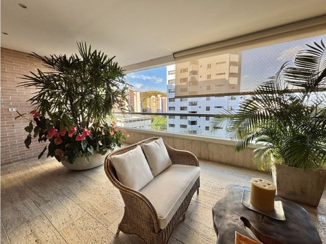 Apartamento de 2 alcobas en venta en Normandia, Cali, 185 m² · foto 3 de 24
