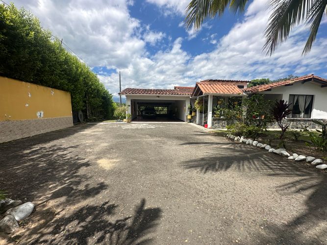 Casa de 7 alcobas en venta en Armenia, 502 m² · foto 12 de 24