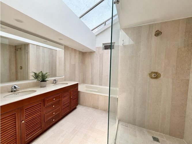 Apartamento de 4 alcobas en venta en Arboledas, Cali, 480 m² · foto 23 de 24
