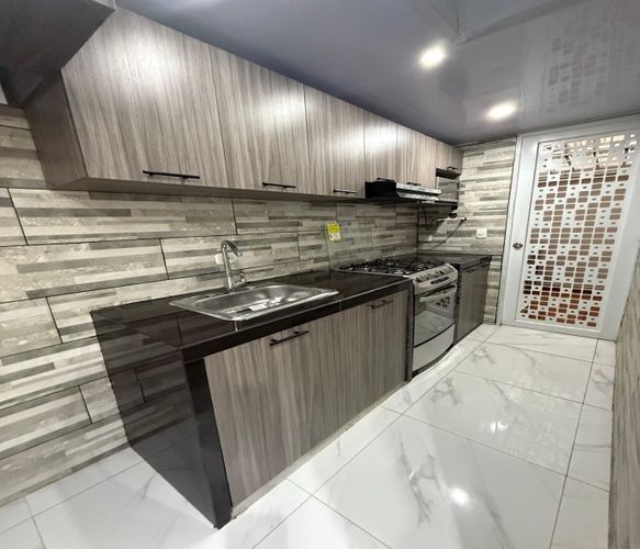 Apartamento de 2 alcobas en venta en Candelaria, 42 m² · foto 5 de 18