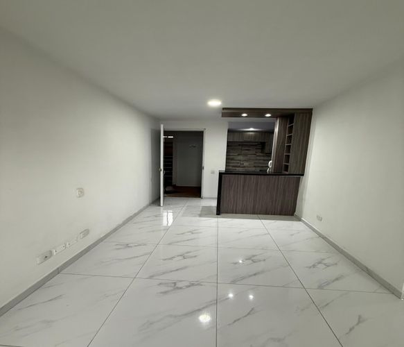 Apartamento de 2 alcobas en venta en Candelaria, 42 m² · foto 6 de 18