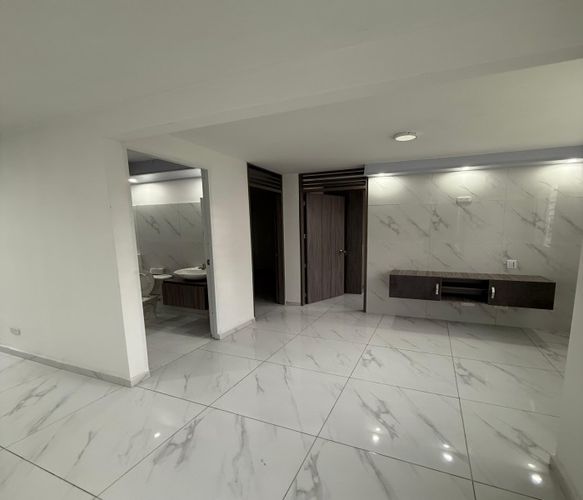 Apartamento de 2 alcobas en venta en Candelaria, 42 m² · foto 7 de 18