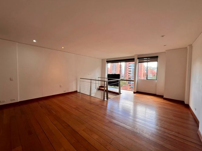 Apartamento de 1 alcoba en arriendo en El Poblado, Medellín, 74 m² · foto 2 de 11