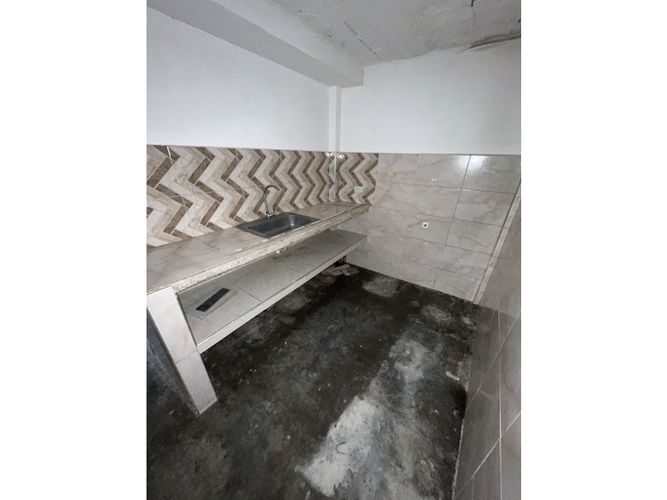 Casa de 6 alcobas en venta en Manuela Beltran, Cali, 170 m² · foto 9 de 10