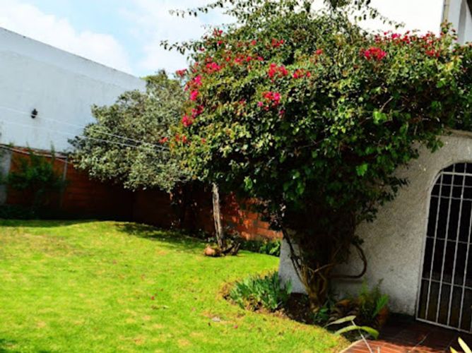 Casa de 4 alcobas en venta en Pontevedra, Bogotá, 285 m² · foto 3 de 13