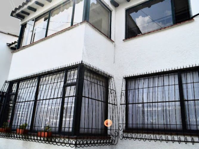 Casa de 4 alcobas en venta en Pontevedra, Bogotá, 285 m² · foto 4 de 13