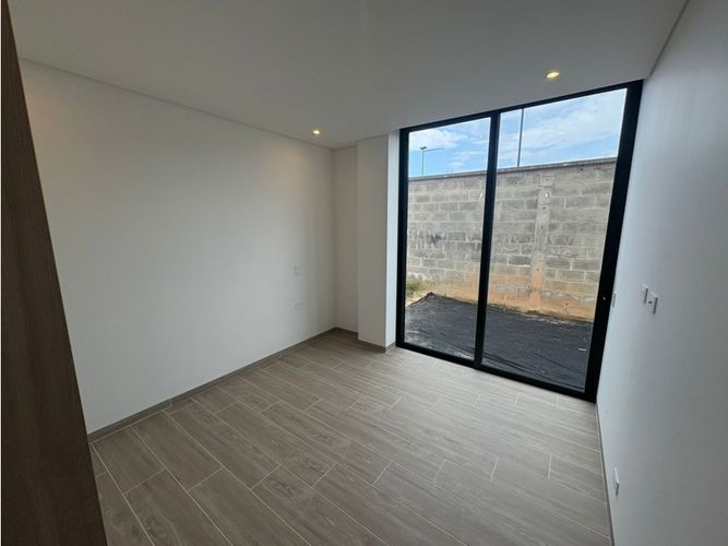 Casa de 3 alcobas en venta en Lomitas, La Ceja, 255 m² · foto 10 de 24