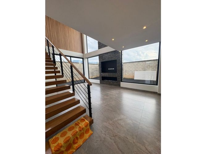 Casa de 3 alcobas en venta en Lomitas, La Ceja, 255 m² · foto 14 de 24