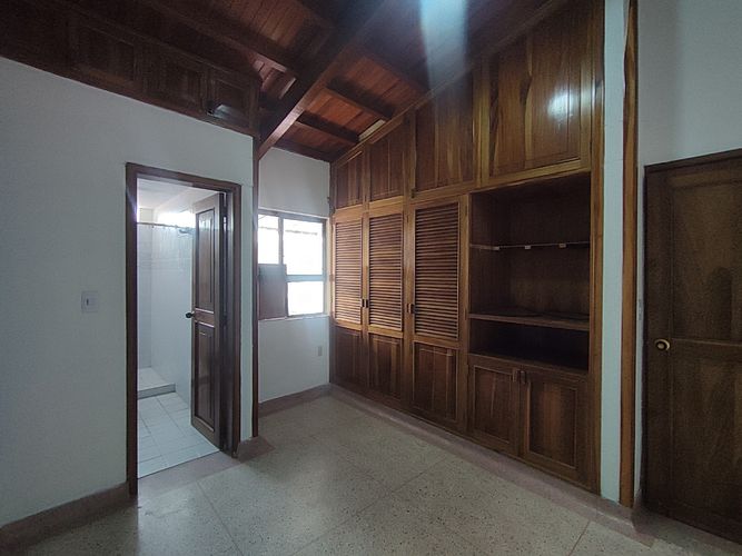Casa de 3 alcobas en venta en El Contento, Cúcuta, 417 m² · foto 8 de 17