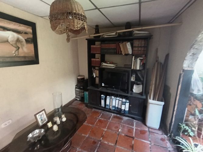 Casa de 3 alcobas en venta en La Merced, Cali, 147 m² · foto 5 de 18