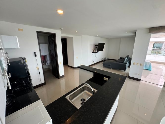 Apartamento de 3 alcobas en venta en El Cabrero, Cartagena, 145 m² · foto 4 de 24