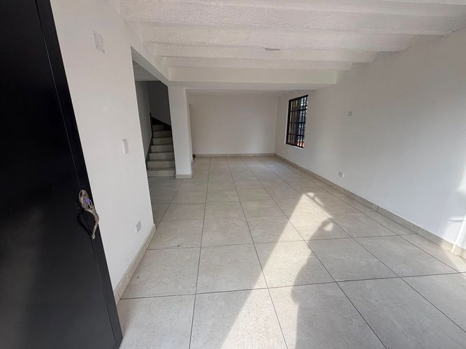 Casa de 3 alcobas en venta en La Merced, Cali, 102 m² · foto 2 de 14