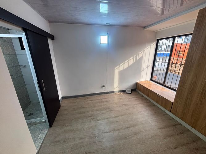 Casa de 3 alcobas en venta en La Merced, Cali, 102 m² · foto 11 de 14