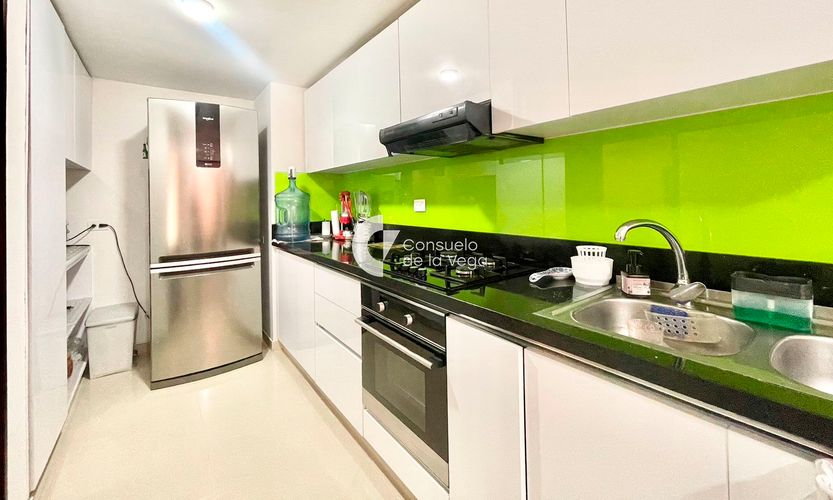 Apartamento de 3 alcobas en venta en Santa Barbara, Bogotá, 206 m² · foto 4 de 7