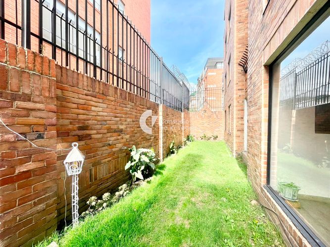 Apartamento de 3 alcobas en venta en Santa Barbara, Bogotá, 206 m² · foto 7 de 7