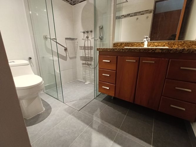 Apartamento de 2 alcobas en arriendo en Laureles, Medellín, 87 m² · foto 9 de 20