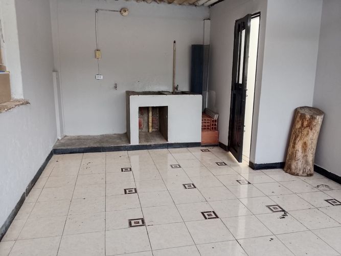 Casa en venta en El Estanquillo Bajo, Dosquebradas · foto 2 de 5