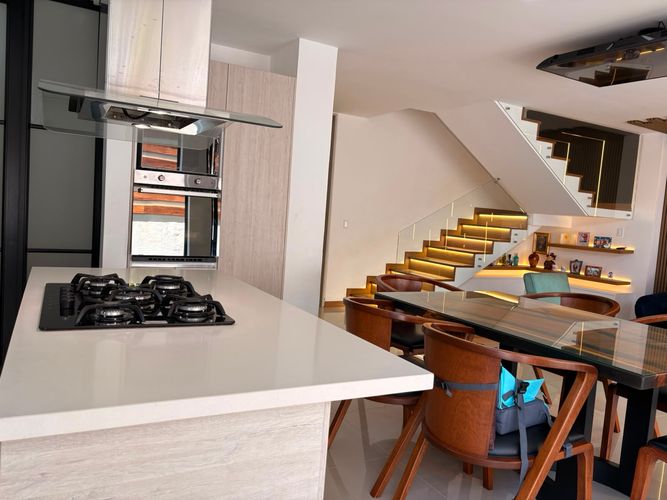 Casa de 4 alcobas en venta en La Morada, Jamundí, 288 m² · foto 6 de 24