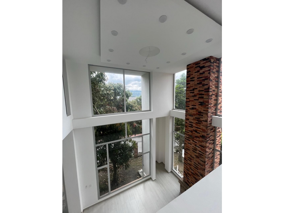 Casa en venta en Cerros De Alhambra, Manizales · foto 6 de 16