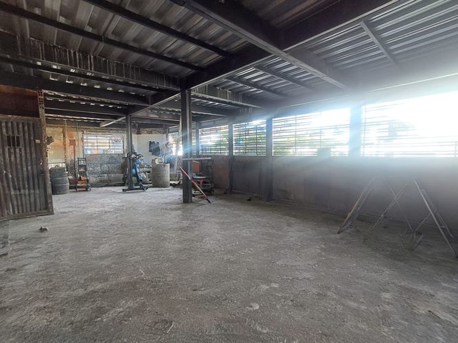 Bodega en arriendo en Sector Plaza De Bolivar, Pereira, 300 m² · foto 3 de 13