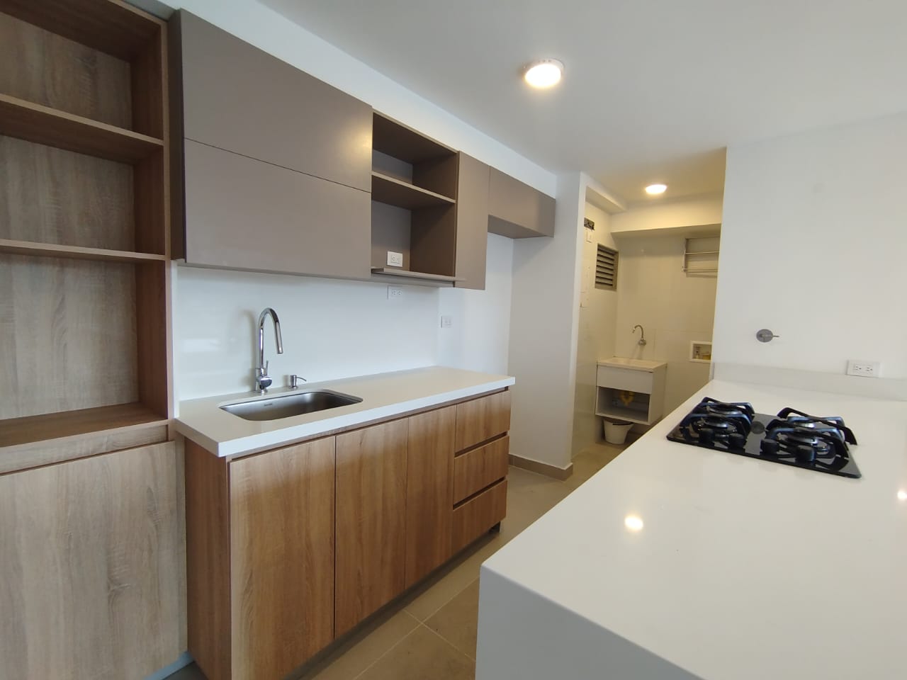 Apartamento en arriendo en Centro, Rionegro · foto 3 de 15