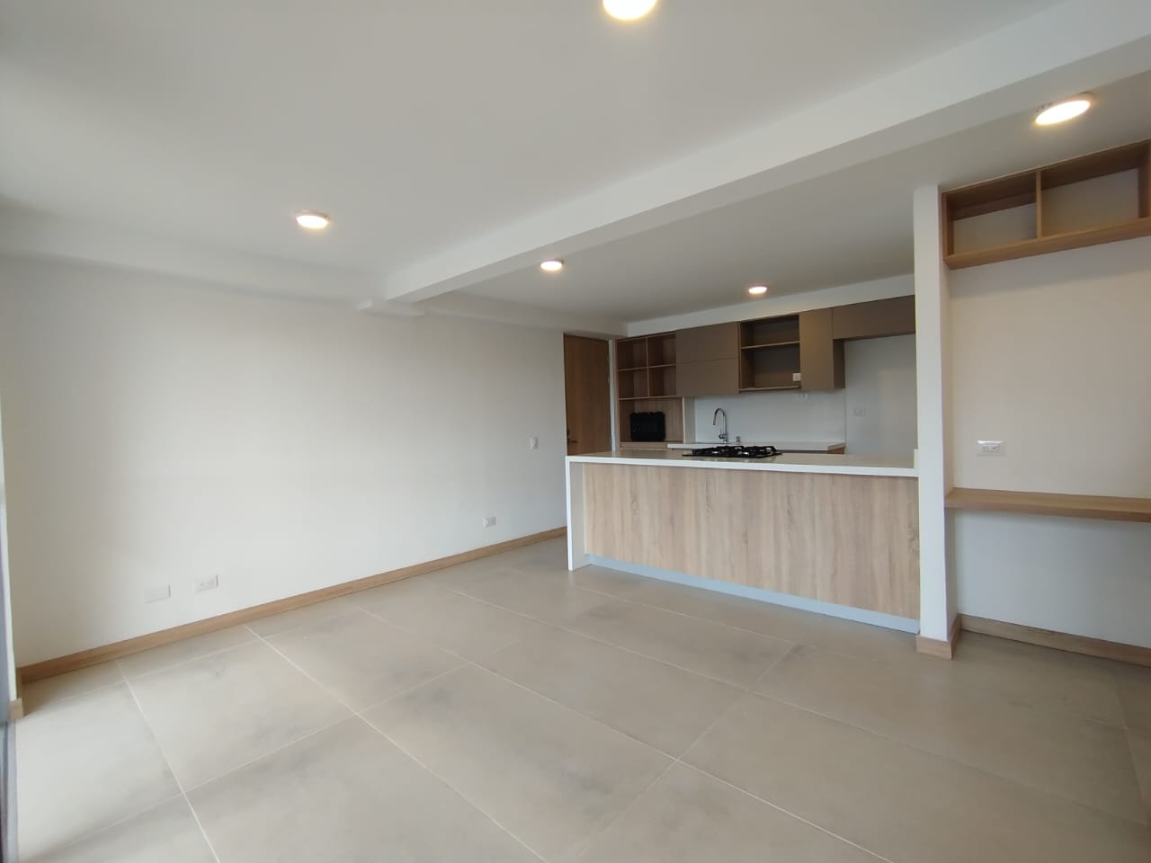 Apartamento en arriendo en Centro, Rionegro · foto 4 de 15